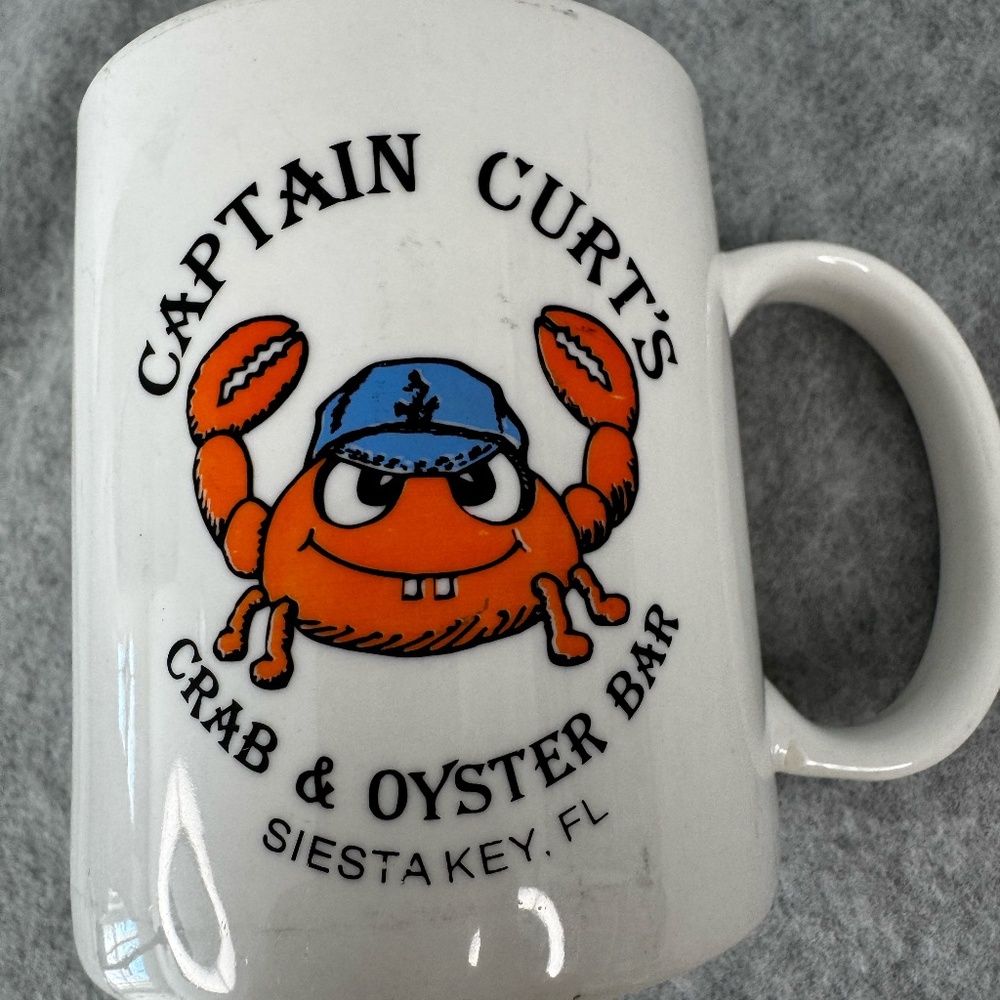 Capitan Curk's Crab and Oyster Bar Siesta Key, Fla. Coffee Mug 10 OZ